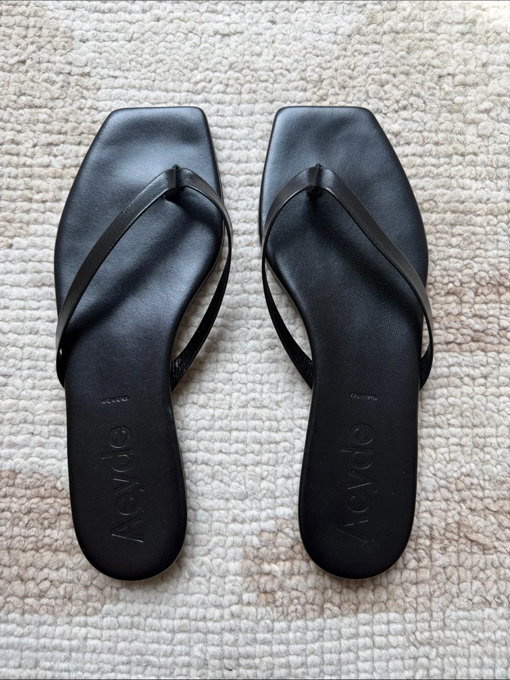 Aeyde Black Renee Leather Flip flops